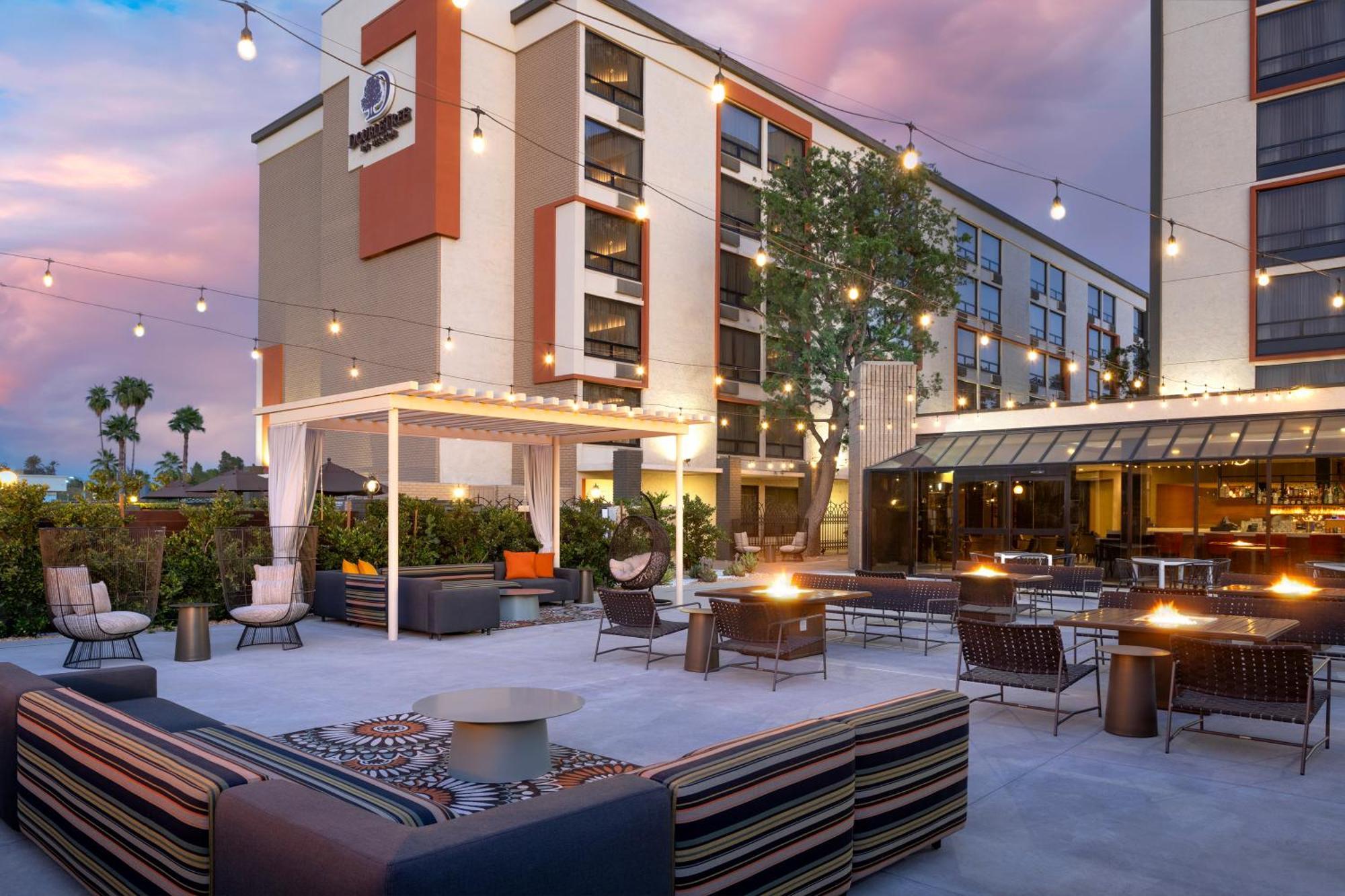 Doubletree By Hilton San Bernardino Hotel Exterior photo